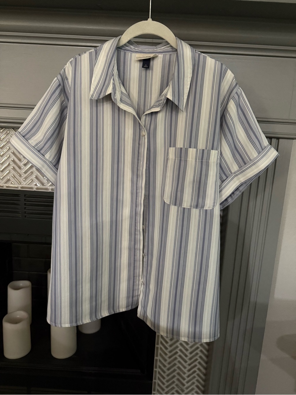 Universal Thread Light Blue and White Striped Short-Sleeve Button-Up Shirt